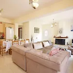 Kalliopi's Vakantiehuis Karavomylos